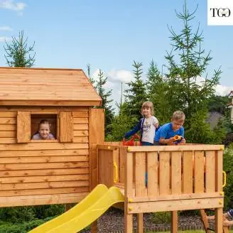 Maisonnette en bois pour enfants avec toboggan Fungoo® STEP ON MySIDE jeu de jardin en bois