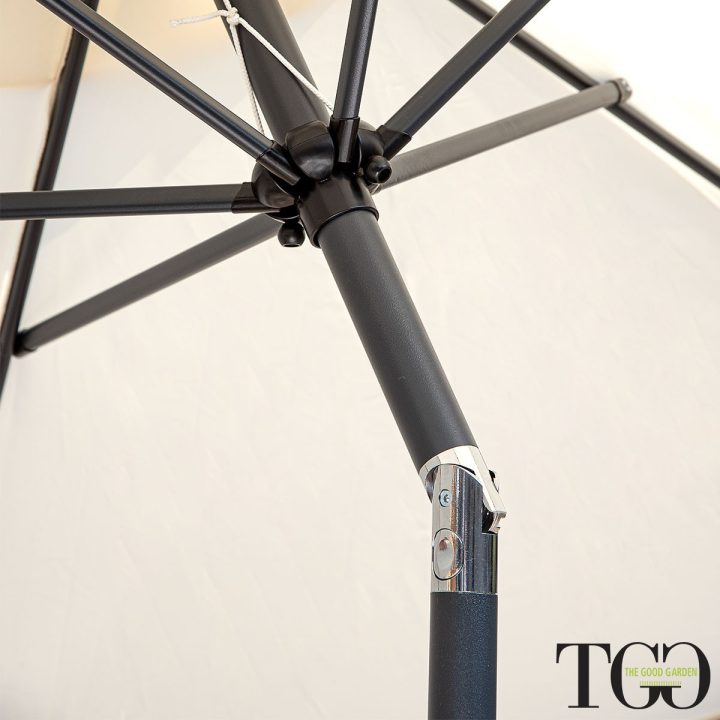 Parasol inclinable en aluminium Amalfi 3x3 complet avec base, détail