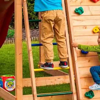 Aire de jeux Fungoo FLUPPI avec bac à sable, structure d'escalade, table de pique-nique, balançoire et toboggan